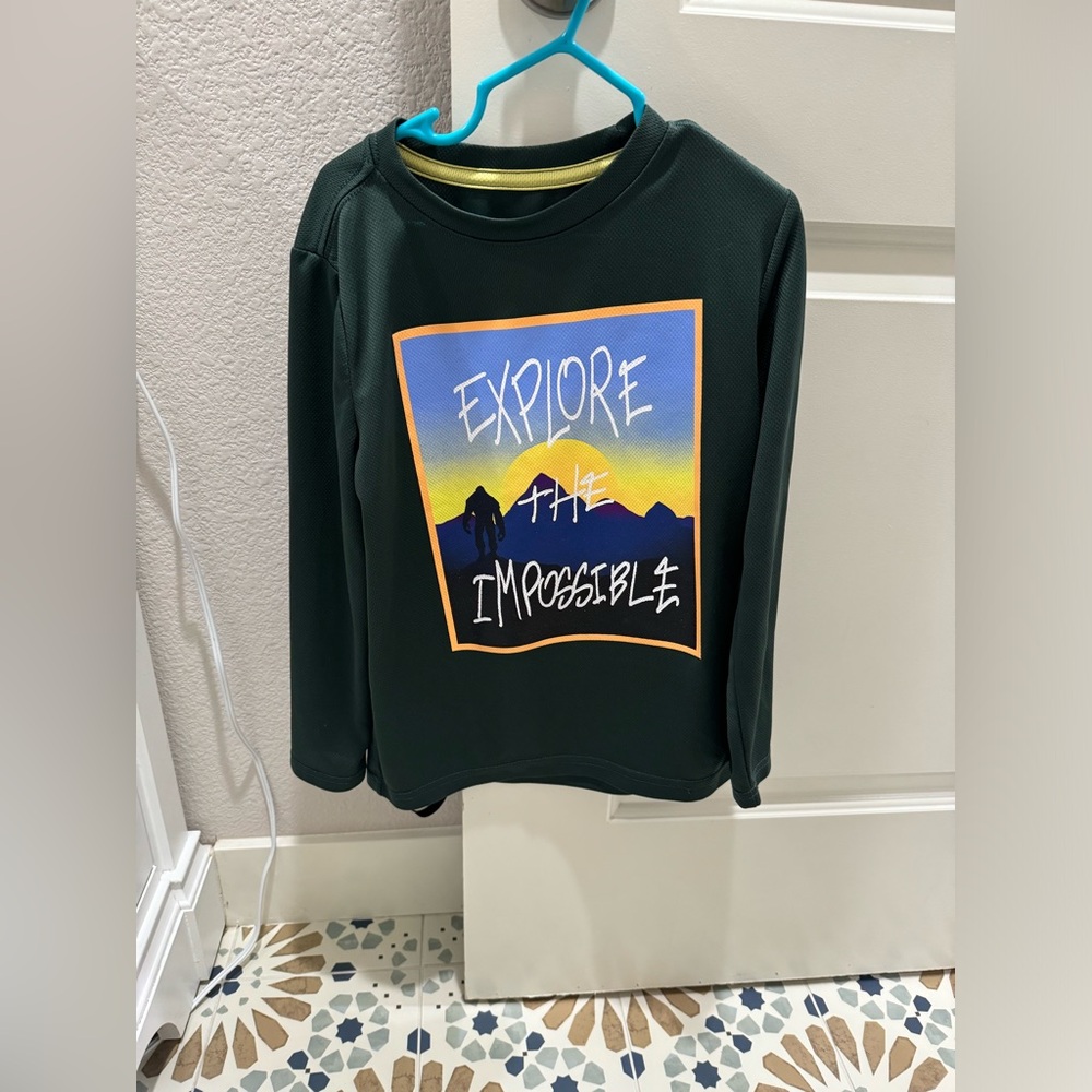 Old Navy kids  active shirt
